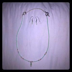 2/$15 NWOT Adorable Necklace & Matching Earrings